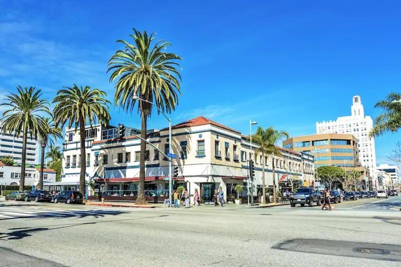 12 Walk Promenade Heart Santa Monica * Los Angeles